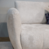 Image de canapé d'angle convertible coffre Kamelia tissu velours antitaches beige sur fond blanc