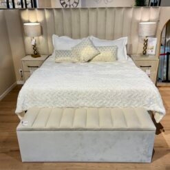 Lit coffre Prada XL, tables de chevets et banc PRADA
