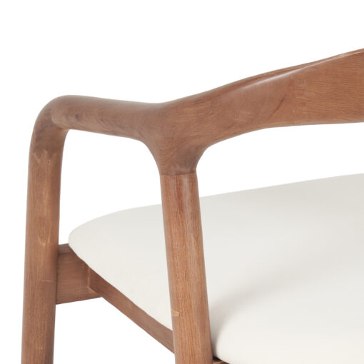 Chaise MILA en bois marron et tissu velours antitache beige, vue de dos zoomé