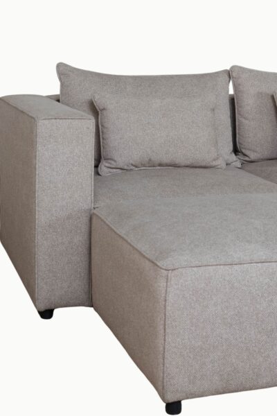 canapé_modulable_monte_carlo_tissus_chenille_beige (7) Canapé modulable en tissu chenille beige, composé de plusieurs modules avec coussins assortis"