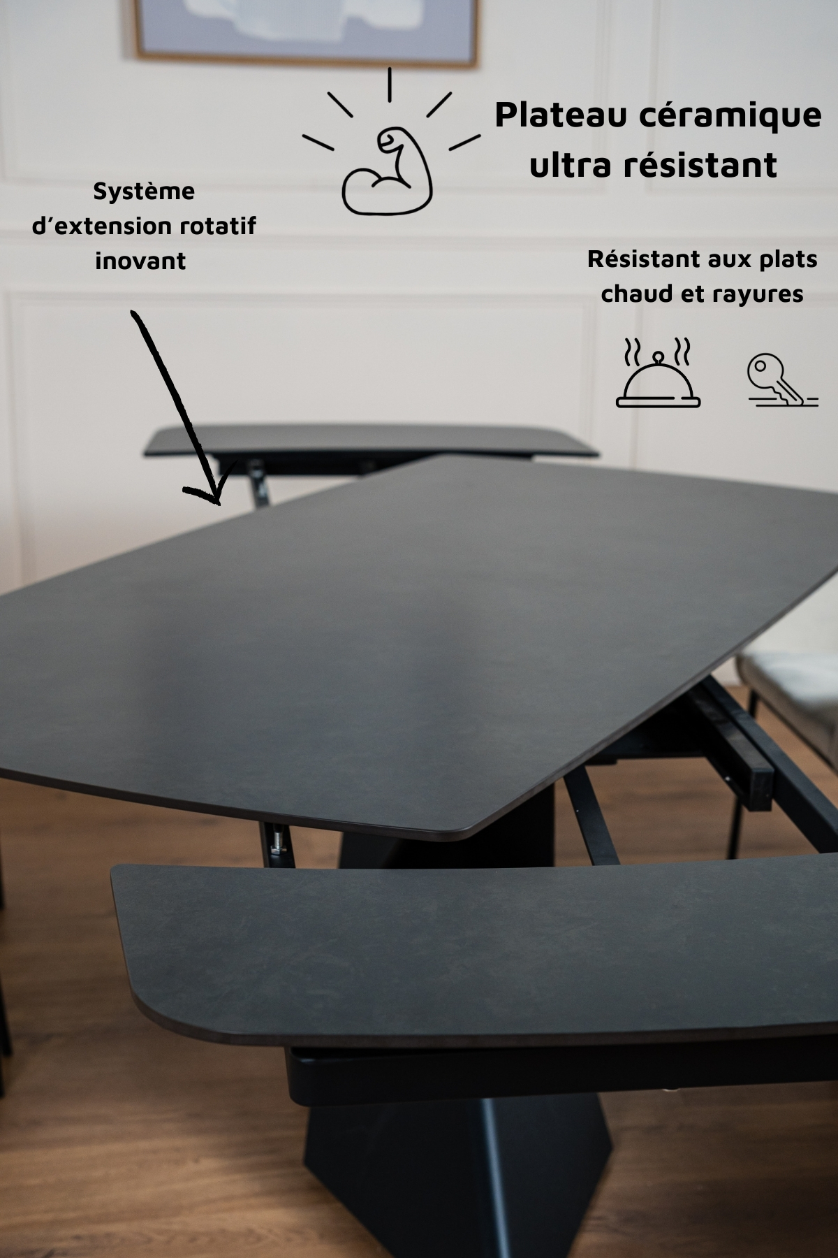 Table à manger EMPIRE extensible, plateau céramique. Couleur noire.