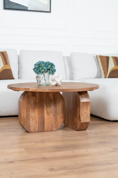 Table basse Leana ronde en bois d’acacia marron avec piètement sculptural