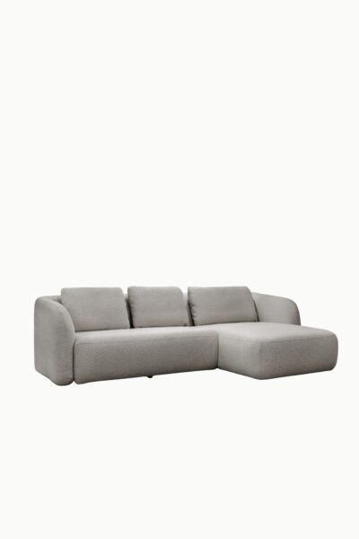 Canapé d’angle marina en laine bouclée grise, forme arrondie et assise confortable