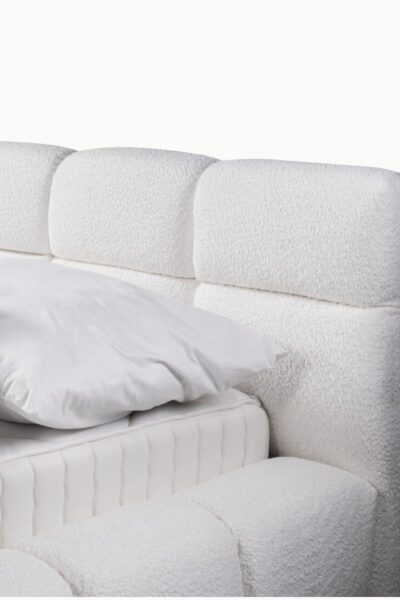 Lit coffre bubble en tissu laine bouclée blanc, design arrondi, fabrication européenne haut de gamme, vérins 1000NW, personnalisable.