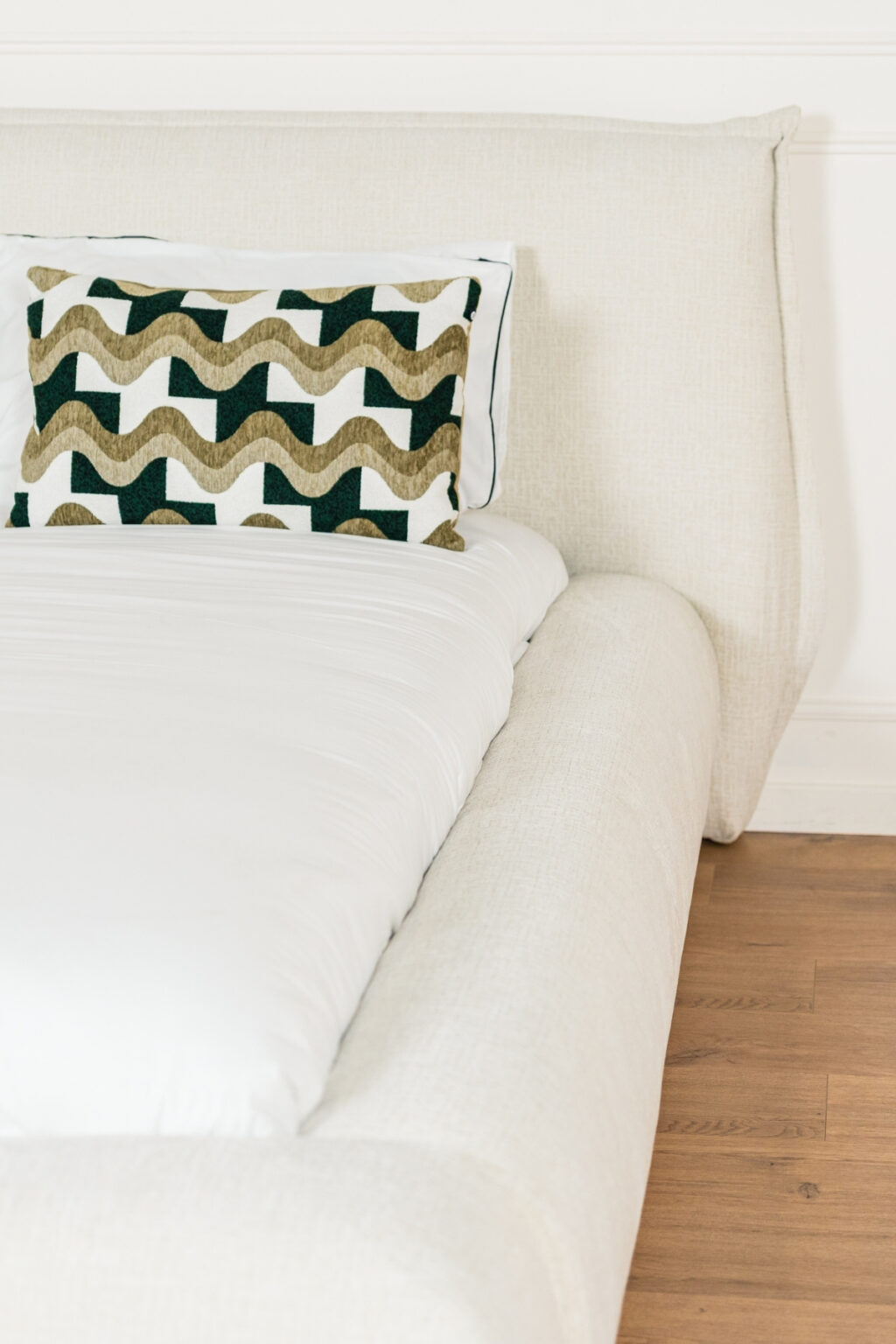 LIT COFFRE ALINE TISSU CHENILLE 5 LIT COFFRE ALINE TISSU CHENILLE 5