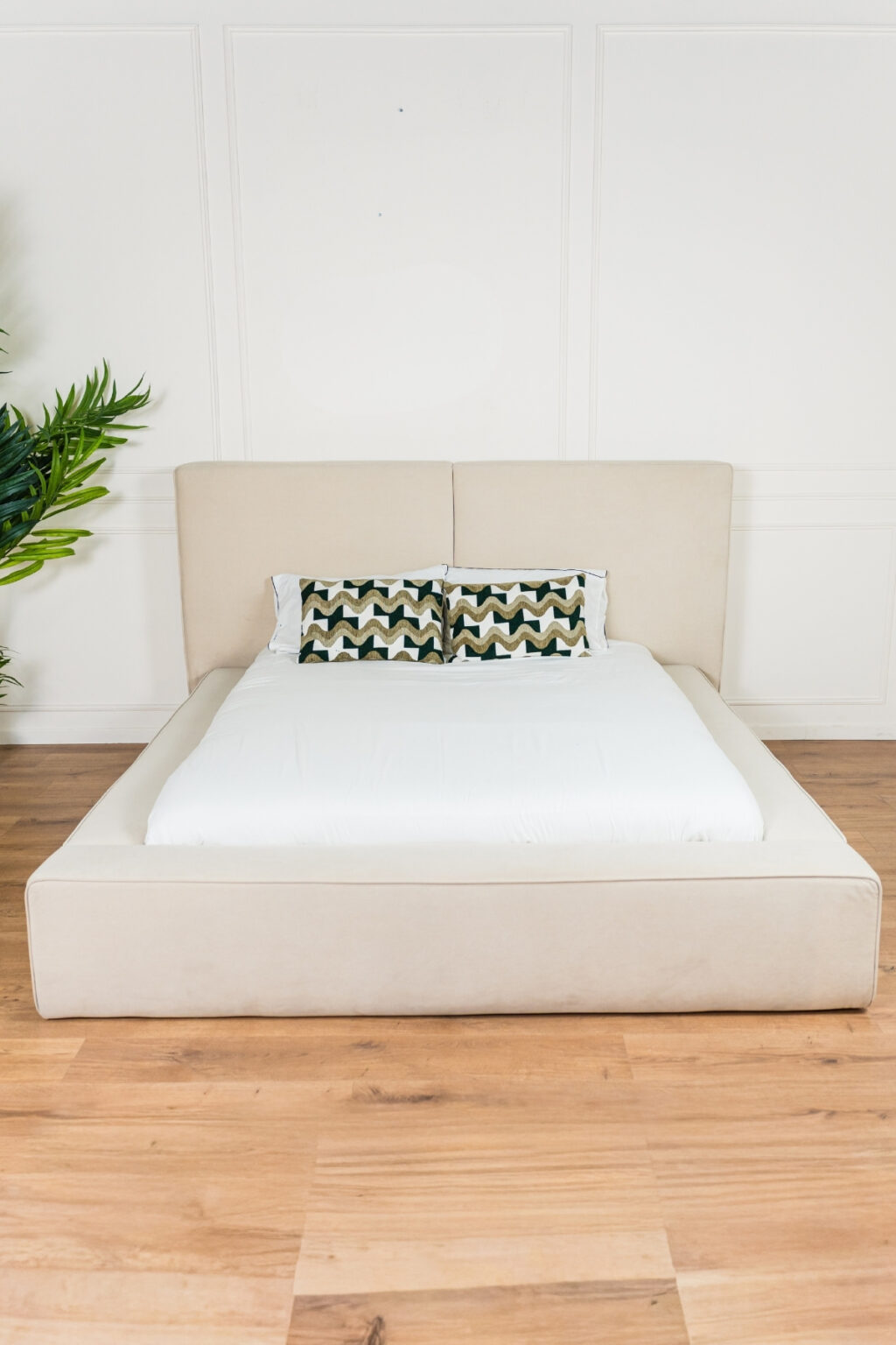 LIT COFFRE MAGNUM TISSU VELOURS 6 LIT COFFRE MAGNUM TISSU VELOURS 6