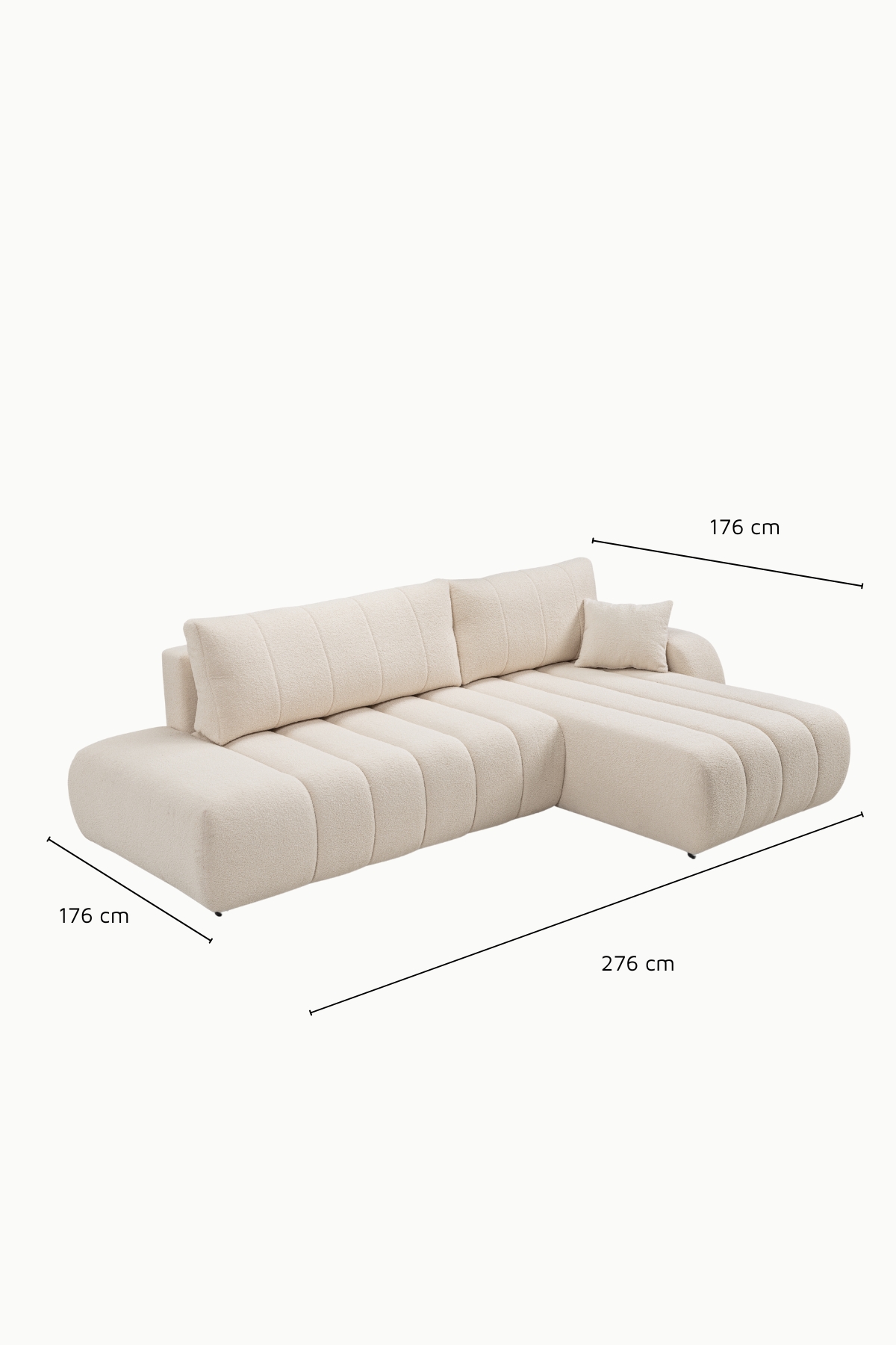 Canapé d’angle Baloo coffre et convertible en laine bouclée écrue, assises larges à coutures verticales, dossier confortable et méridienne, design arrondi moderne.