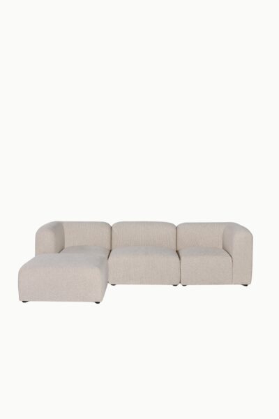 Découvrez le canapé d’angle modulable Bohem, un modèle design et confortable avec pouf assorti, idéal pour sublimer un salon contemporain.