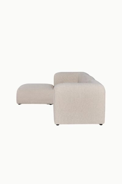 Découvrez le canapé d’angle modulable Bohem, un modèle design et confortable avec pouf assorti, idéal pour sublimer un salon contemporain.