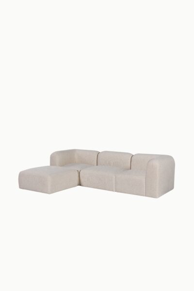 Découvrez le canapé d’angle modulable Bohem, un modèle design et confortable avec pouf assorti, idéal pour sublimer un salon contemporain.