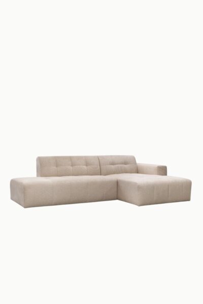 canapé d’angle Verona S en tissu chenille beige, avec assises capitonnées, dossier bas et méridienne, design moderne et épuré