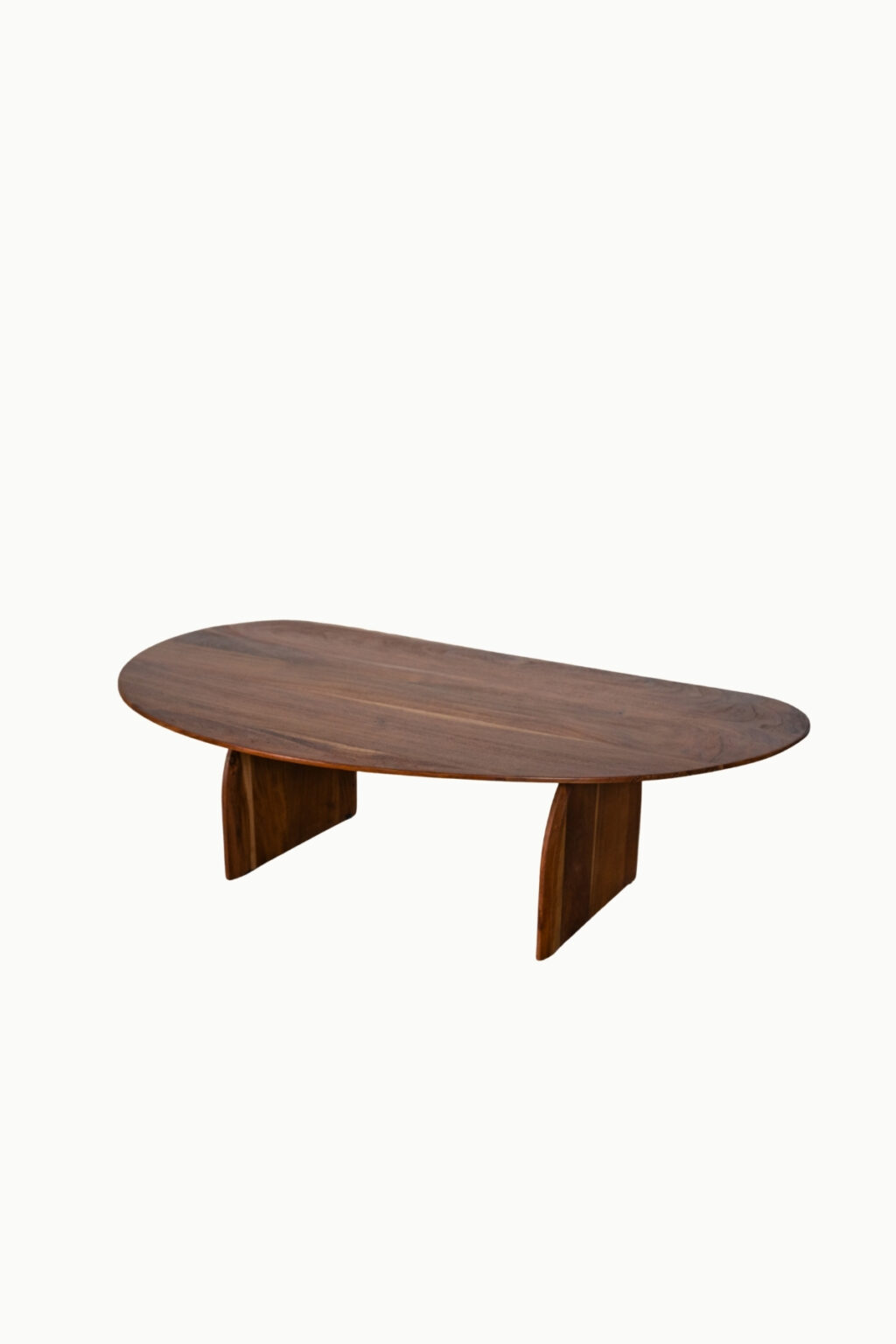 Table basse Maria en bois d'Acacia marron, forme organique et pieds forme arche. Minimaliste, Japandi